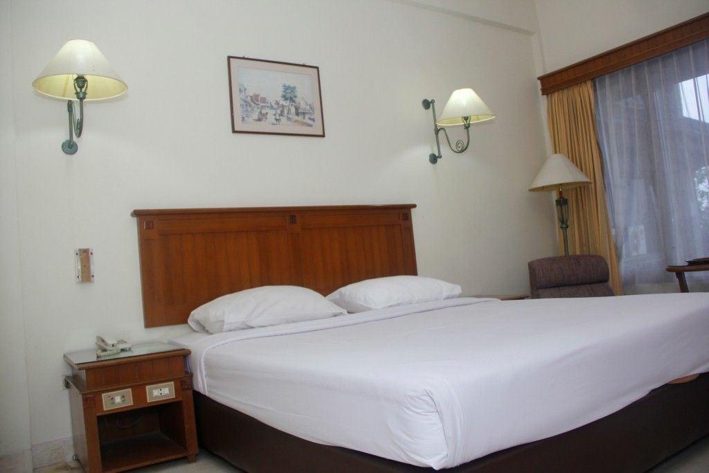 Hotel Parama Puncak Luaran gambar