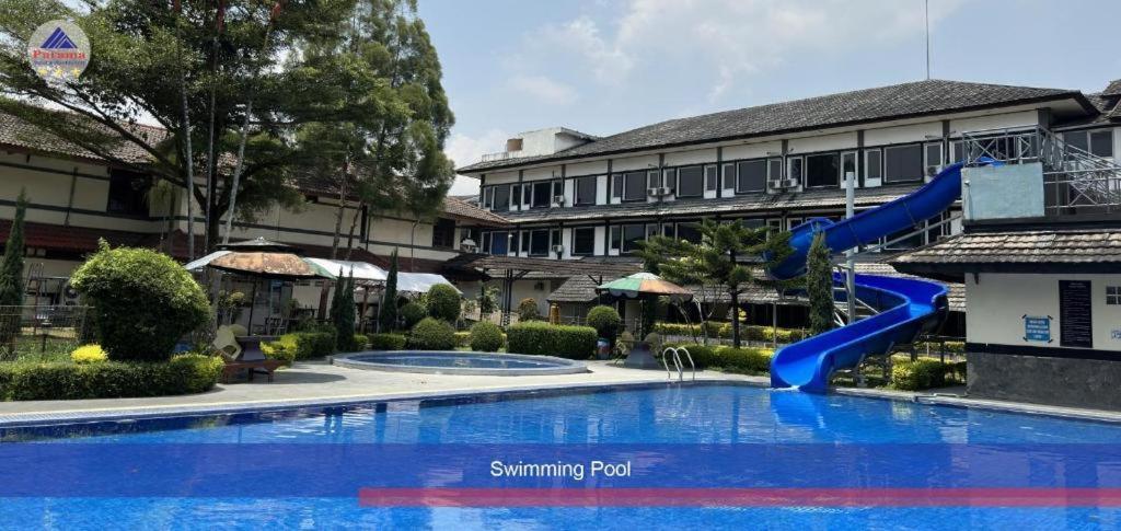 Hotel Parama Puncak Luaran gambar