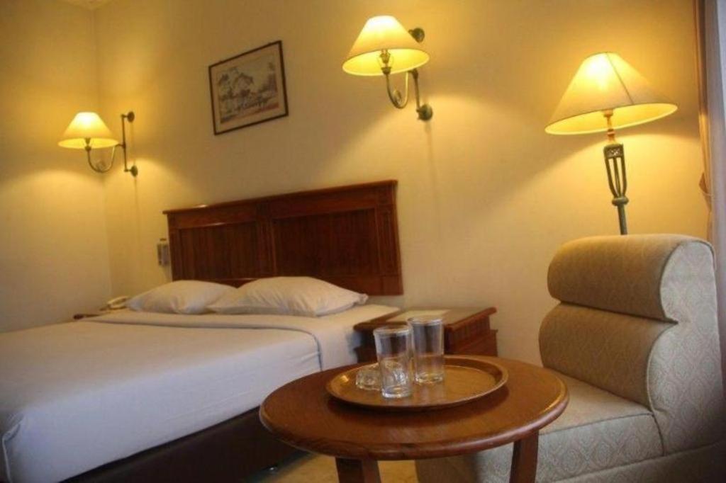 Hotel Parama Puncak Luaran gambar