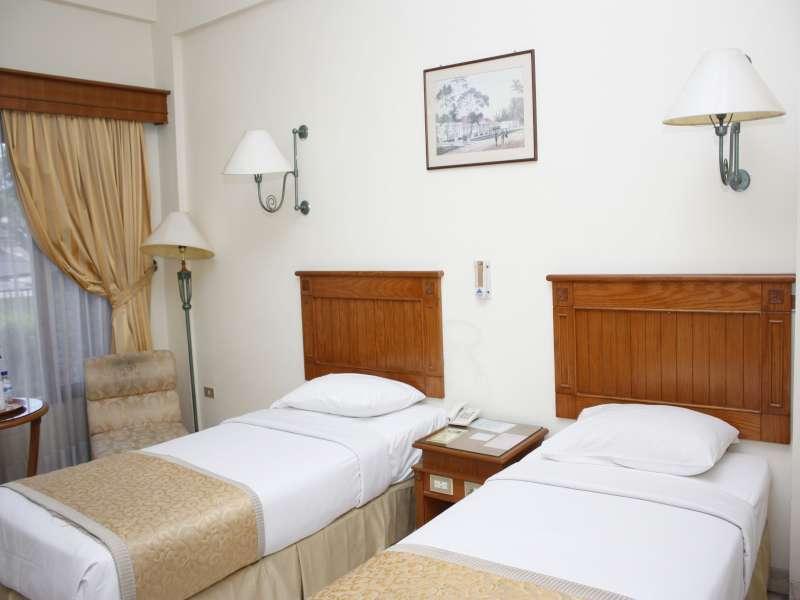 Hotel Parama Puncak Luaran gambar