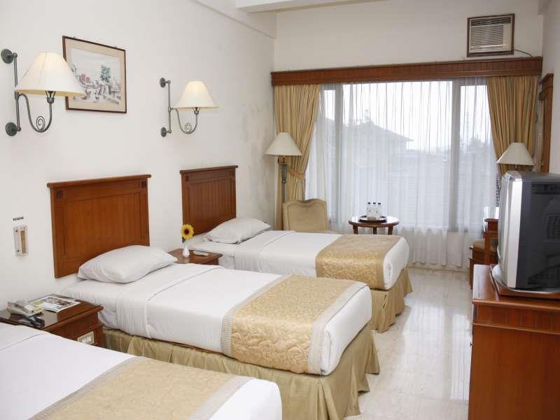 Hotel Parama Puncak Luaran gambar