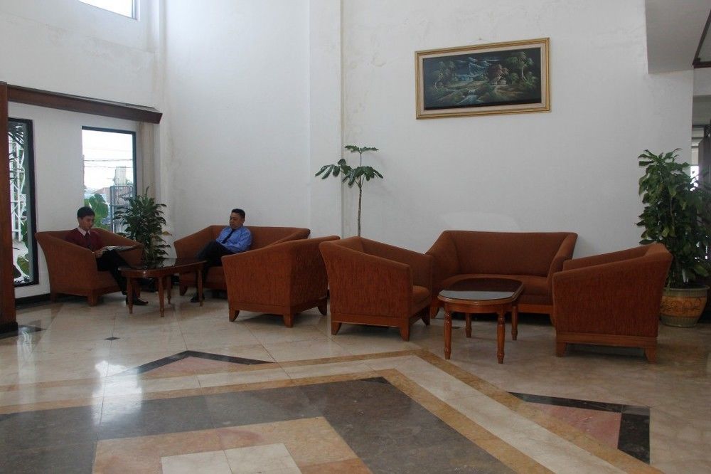 Hotel Parama Puncak Luaran gambar