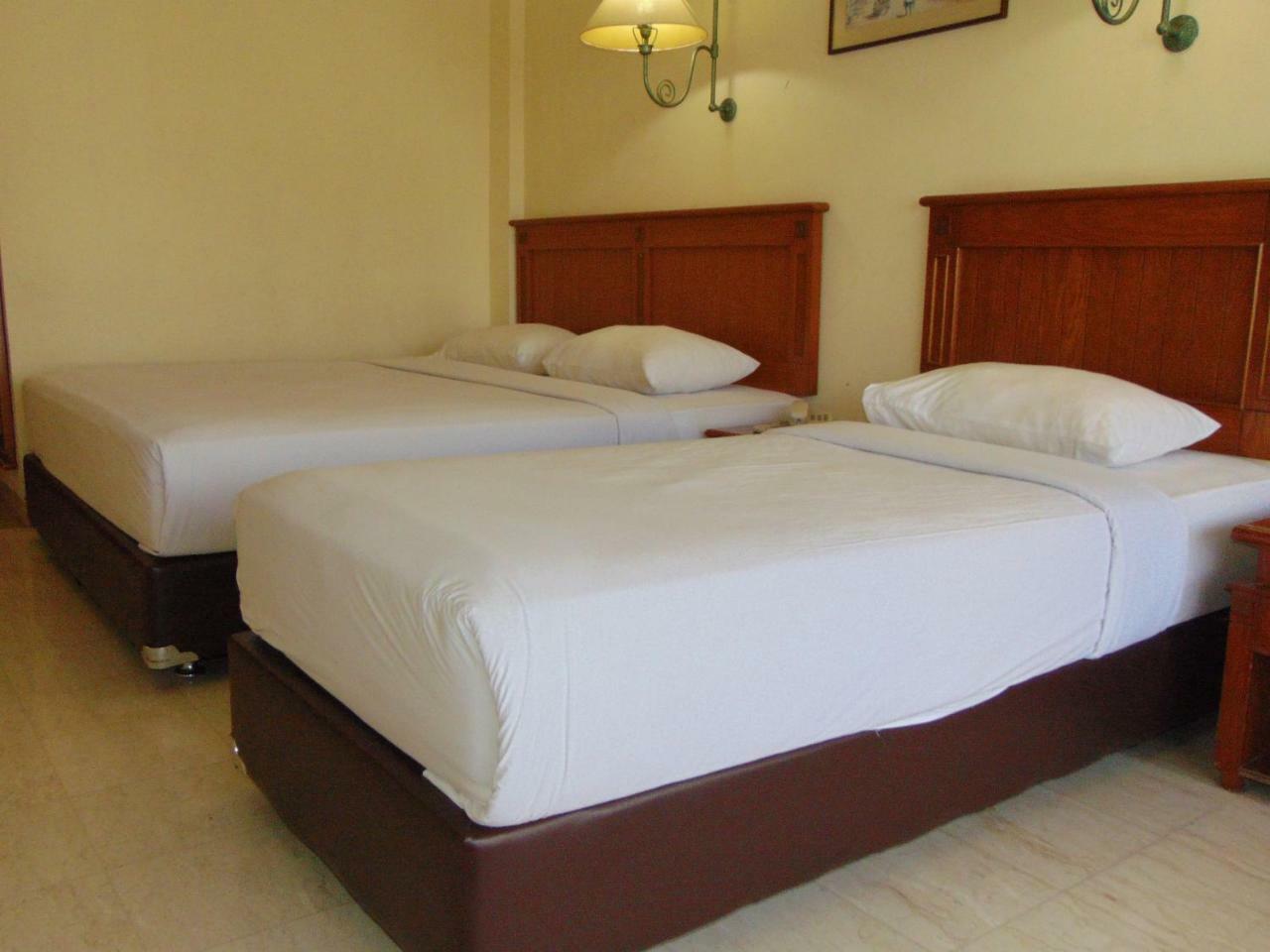 Hotel Parama Puncak Luaran gambar