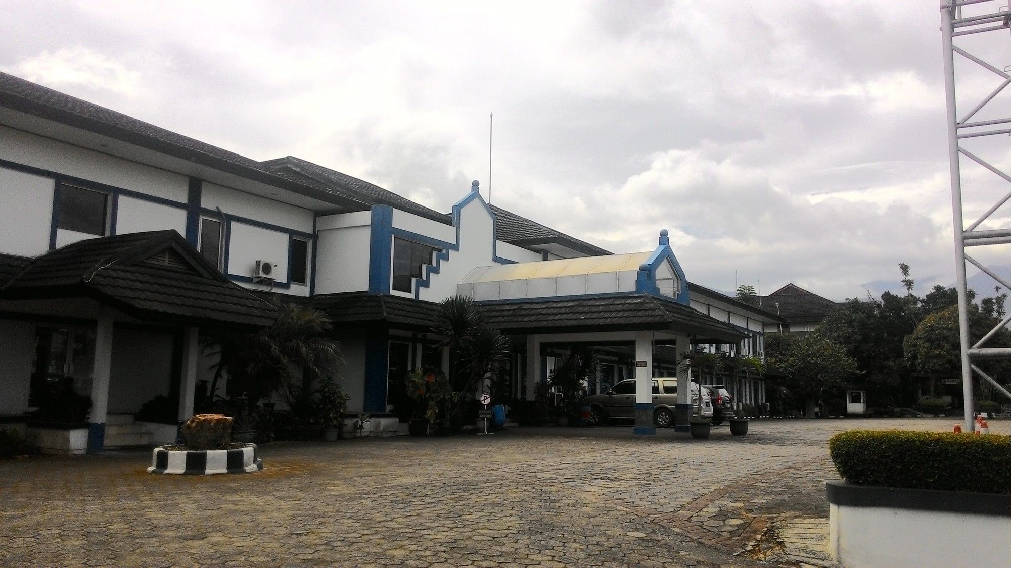 Hotel Parama Puncak Luaran gambar